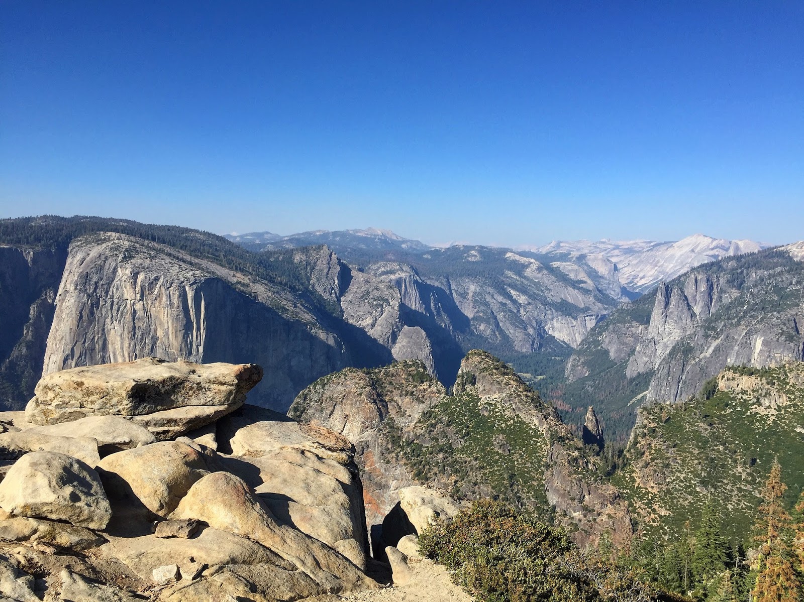 Yosemite hiking guide