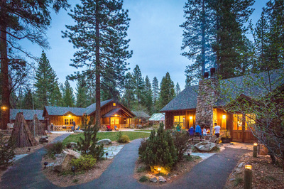 Yosemite lodging packages